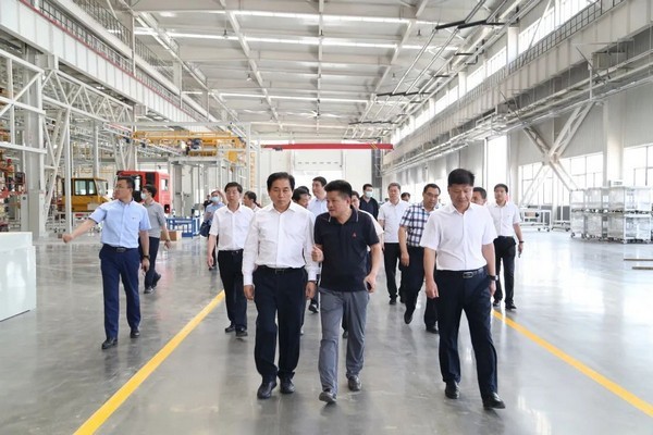 济南市委常委、副市长王宏志到球友会重机开展主题教育调研和讲党课活动